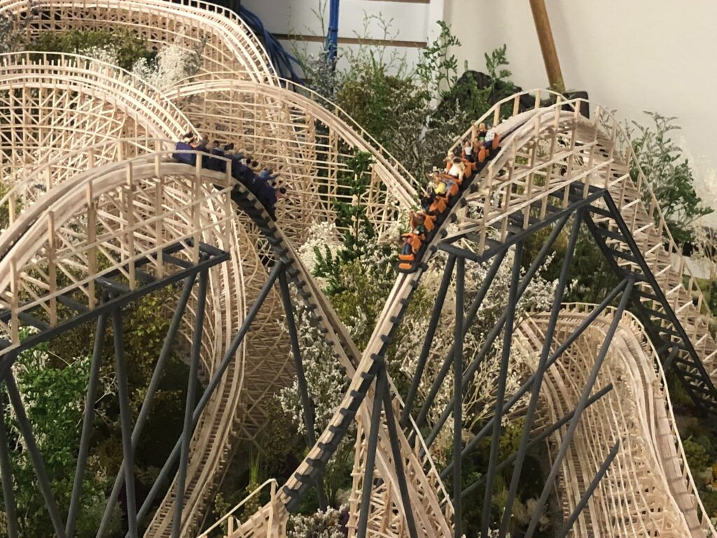 Skyline_Attractions_Dueling_Wooden_Coaster_Model_34