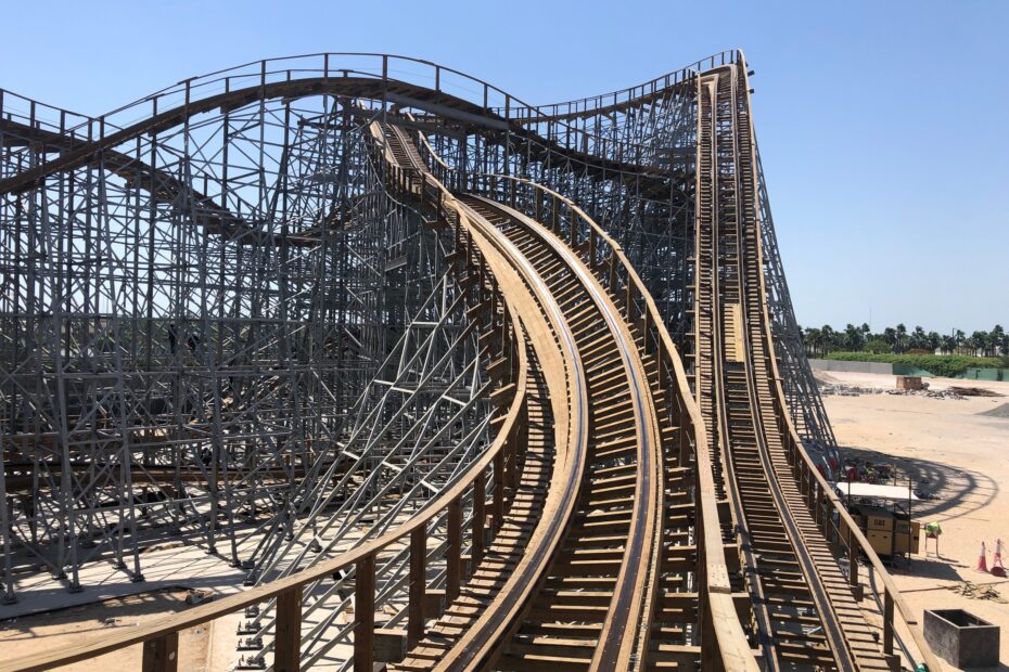Skyline_Attractions_Wooden_Coaster_Design_Bombay_Express_Bollywood_Parks_Dubai_15